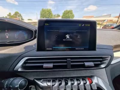 Vendo Peugeot 3008 2020 - 30499 EUR, 65405 km - AUTO.MOTO.pt