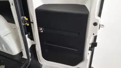 Vendo Fiat Doblo 2021 - 13500 EUR, 55800 km - AUTO.MOTO.pt