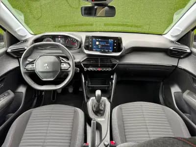 Sell Peugeot 208 2022 - 13800 EUR, 40000 km - AUTO.MOTO.pt