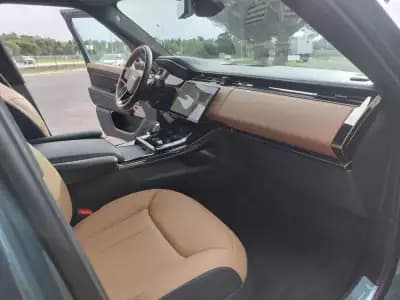 Vendo Land Rover Range Rover Sport 2023 - 129990 EUR, 20427 km - AUTO.MOTO.pt