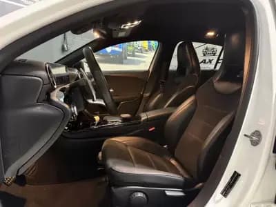 Vendo Mercedes-Benz A 180 2020 - 25499 EUR, 132000 km - AUTO.MOTO.pt