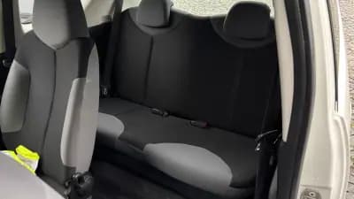 Sell Citroën C1 2014 - 5750 EUR, 102021 km - AUTO.MOTO.pt