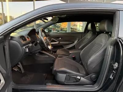 Vendo Volkswagen Scirocco 2009 - 11990 EUR, 178000 km - AUTO.MOTO.pt