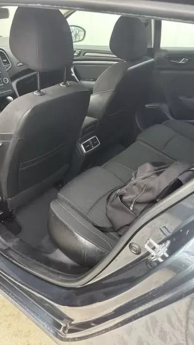 Sell Renault Mégane 2019 - 7000 EUR, 310000 km - AUTO.MOTO.pt