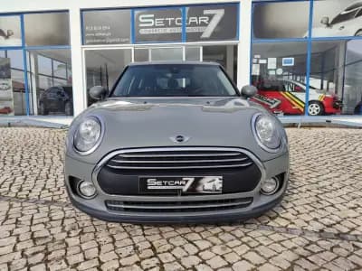 Vendo MINI Clubman 2017 - 14790 EUR, 212000 km - AUTO.MOTO.pt