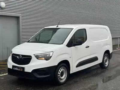 Vendo Opel Combo 2022 - 13950 EUR, 129000 km - AUTO.MOTO.pt