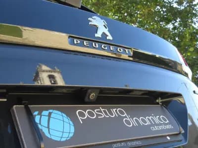 Vendo Peugeot 3008 2019 - 22990 EUR, 98000 km - AUTO.MOTO.pt