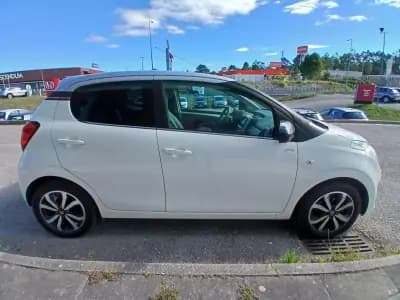 Sell Citroën C1 2018 - 8960 EUR, 70600 km - AUTO.MOTO.pt