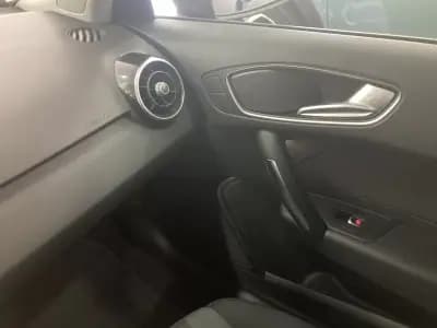 Sell Audi A1 2015 - 11900 EUR, 150000 km - AUTO.MOTO.pt
