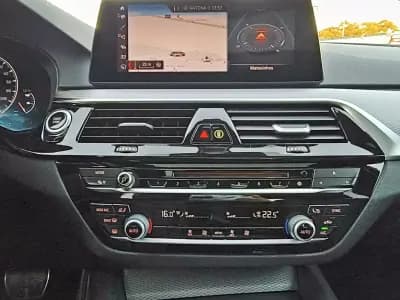 Vendo BMW 530 2019 - 24800 EUR, 184729 km - AUTO.MOTO.pt