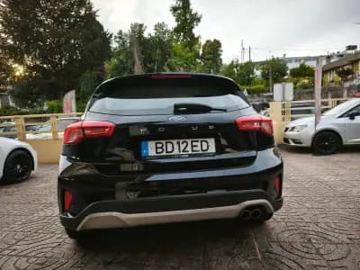 Vendo Ford Focus 2020 - 19900 EUR, 120000 km - AUTO.MOTO.pt