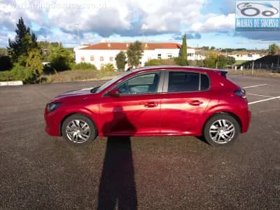 Vendo Peugeot 208 2021 - 14500 EUR, 40000 km - AUTO.MOTO.pt