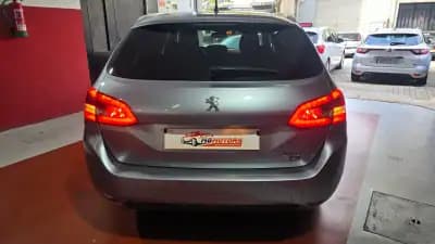 Sell Peugeot 308 SW 2018 - 12650 EUR, 133760 km - AUTO.MOTO.pt