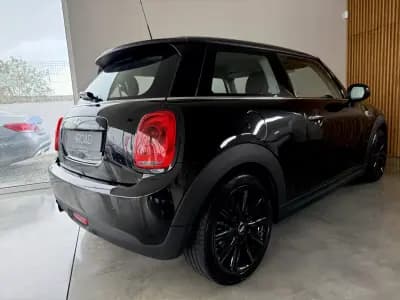 Vendo MINI One 2016 - 12999 EUR, 132000 km - AUTO.MOTO.pt