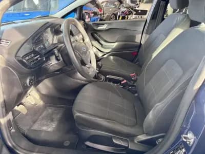 Vendo Ford Fiesta 2019 - 9990 EUR, 168000 km - AUTO.MOTO.pt