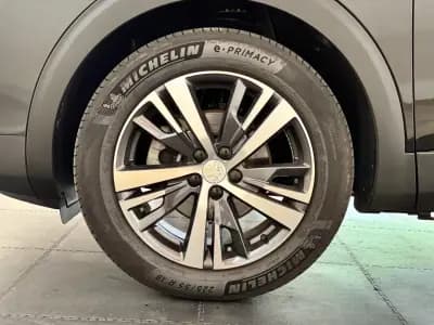 Sell Peugeot 5008 2024 - 29750 EUR, 15993 km - AUTO.MOTO.pt