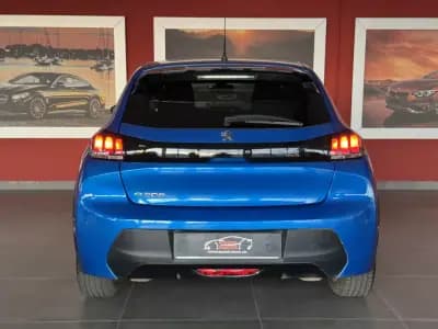 Sell Peugeot e-208 2021 - 17990 EUR, 45609 km - AUTO.MOTO.pt