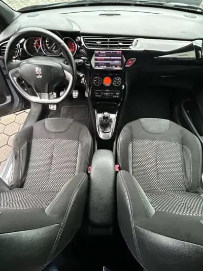 Sell Citroën DS3 2010 - 7000 EUR, 287000 km - AUTO.MOTO.pt