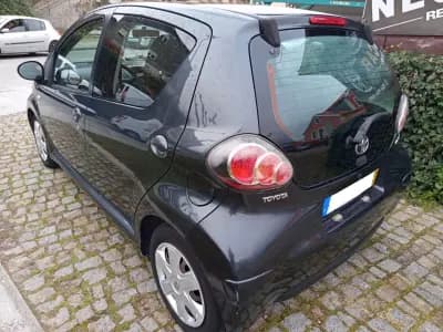 Sell Toyota Aygo 2009 - 5490 EUR, 114642 km - AUTO.MOTO.pt