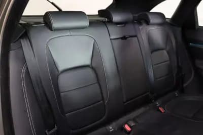 Sell Jaguar F-Pace 2018 - 33900 EUR, 70000 km - AUTO.MOTO.pt