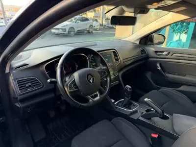Vendo Renault Mégane Sport Tourer 2020 - 15900 EUR, 69000 km - AUTO.MOTO.pt