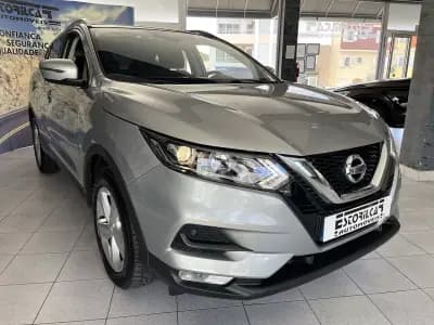 Vendo Nissan Qashqai 2019 - 19600 EUR, 106352 km - AUTO.MOTO.pt