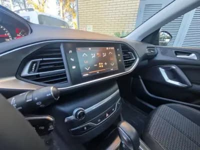 Sell Peugeot 308 SW 2019 - 12990 EUR, 133000 km - AUTO.MOTO.pt