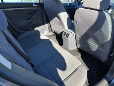 Vendo Volkswagen Golf 2006 - 7150 EUR, 102943 km - AUTO.MOTO.pt