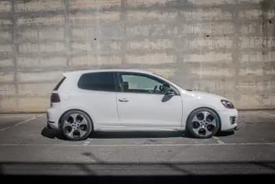 Sell Volkswagen Golf 2010 - 15990 EUR, 190000 km - AUTO.MOTO.pt