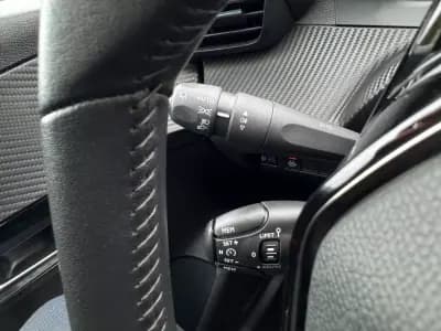 Sell Peugeot 208 2022 - 13800 EUR, 40000 km - AUTO.MOTO.pt