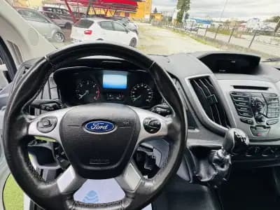 Vendo Ford Transit 2019 - 21999 EUR, 169000 km - AUTO.MOTO.pt