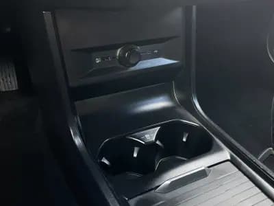 Sell MG MG4 2023 - 19850 EUR, 7054 km - AUTO.MOTO.pt