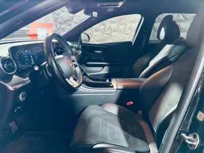 Vendo Mercedes-Benz C 300 2022 - 40990 EUR, 95187 km - AUTO.MOTO.pt