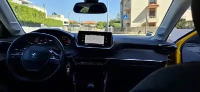 Sell Peugeot 208 2019 - 12950 EUR, 87500 km - AUTO.MOTO.pt