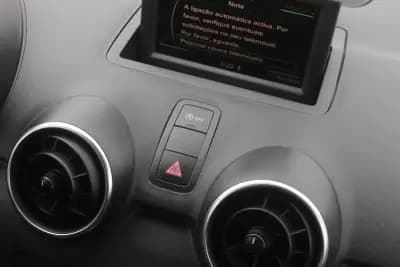 Vendo Audi A1 2011 - 9990 EUR, 122000 km - AUTO.MOTO.pt