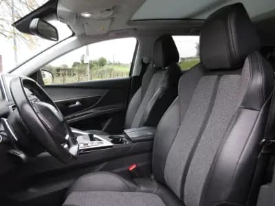 Sell Peugeot 3008 2017 - 18990 EUR, 151000 km - AUTO.MOTO.pt