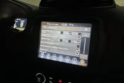 Sell Jeep Renegade 2022 - 23950 EUR, 19039 km - AUTO.MOTO.pt