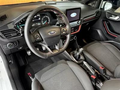 Vendo Ford Fiesta 2018 - 12500 EUR, 146800 km - AUTO.MOTO.pt