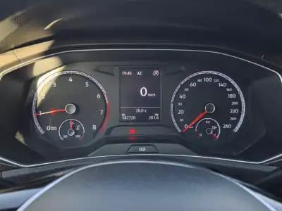 Vendo Volkswagen T-Roc 2019 - 17490 EUR, 147720 km - AUTO.MOTO.pt