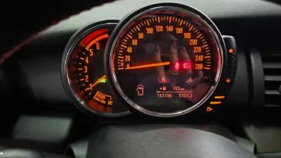 Vendo MINI 2016 - 11850 EUR, 153106 km - AUTO.MOTO.pt