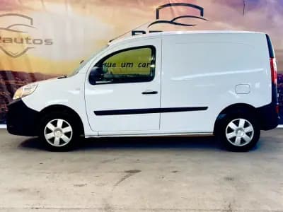 Vendo Renault Kangoo 2019 - 11500 EUR, 161094 km - AUTO.MOTO.pt