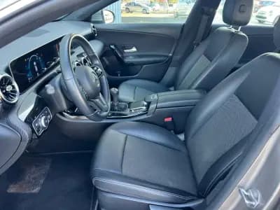 Sell Mercedes-Benz CLA 180 2020 - 27250 EUR, 65812 km - AUTO.MOTO.pt