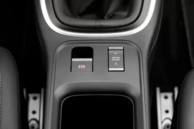 Sell Jeep Avenger 2025 - 23750 EUR, 20000 km - AUTO.MOTO.pt