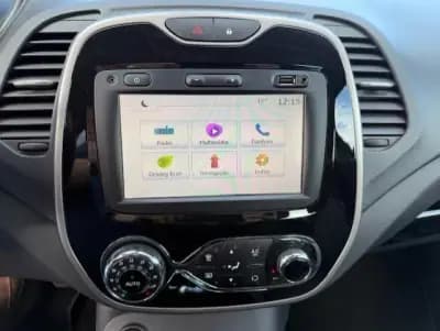 Vendo Renault Captur 2017 - 12500 EUR, 112400 km - AUTO.MOTO.pt