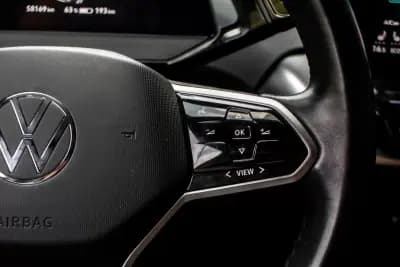 Vendo Volkswagen ID.4 2021 - 26990 EUR, 66500 km - AUTO.MOTO.pt