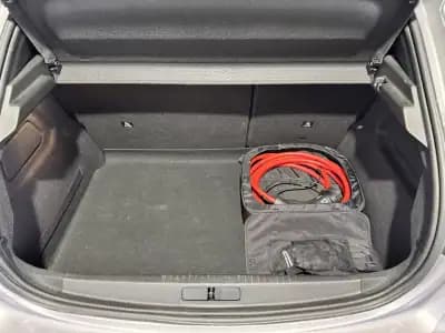 Sell Peugeot e-208 2023 - 22500 EUR, 24843 km - AUTO.MOTO.pt