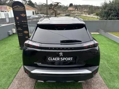 Vendo Peugeot 2008 2021 - 16900 EUR, 130000 km - AUTO.MOTO.pt