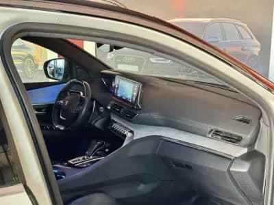 Vendo Peugeot 3008 2021 - 29990 EUR, 73877 km - AUTO.MOTO.pt