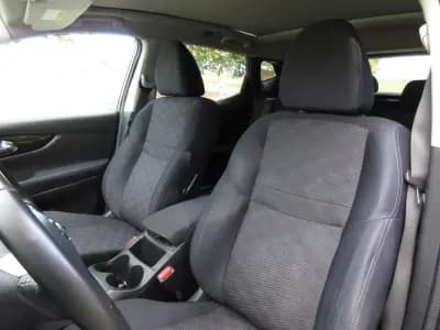 Vendo Nissan Qashqai 2015 - 13490 EUR, 216000 km - AUTO.MOTO.pt