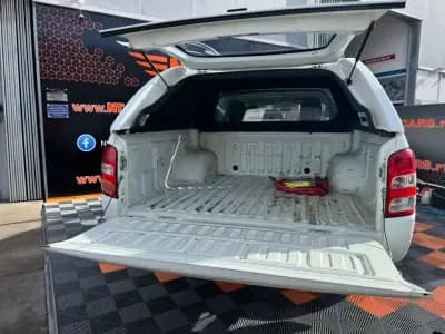 Sell Mitsubishi L200 2019 - 27900 EUR, 174579 km - AUTO.MOTO.pt